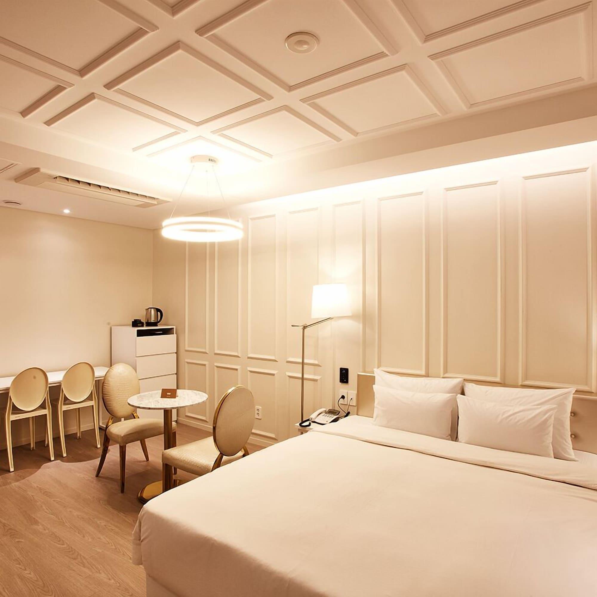 Hotel Wanted Инчон Екстериор снимка
